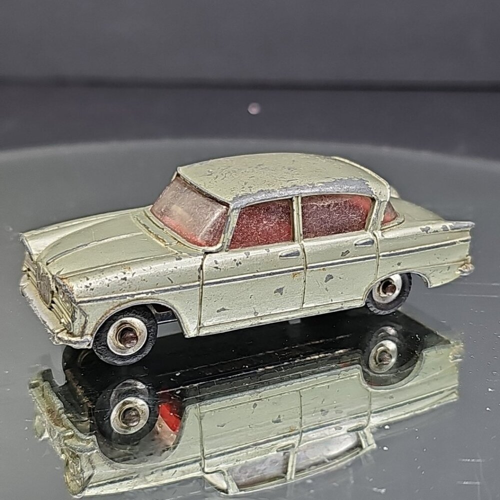 Dinky Toys 145 Singer Vogue - Light Green 1:43 445 Meccano England UK Rare